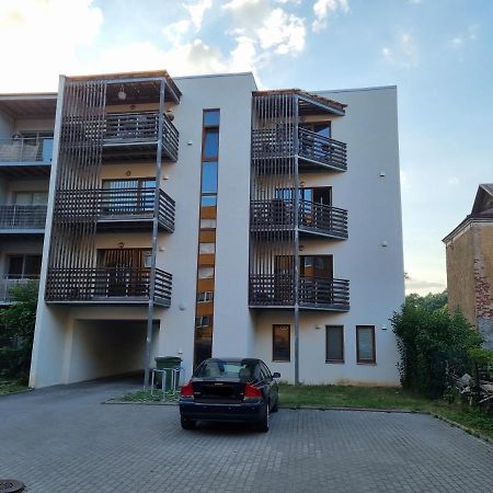 R63 Apartment With Terrace Tartu Zewnętrze zdjęcie